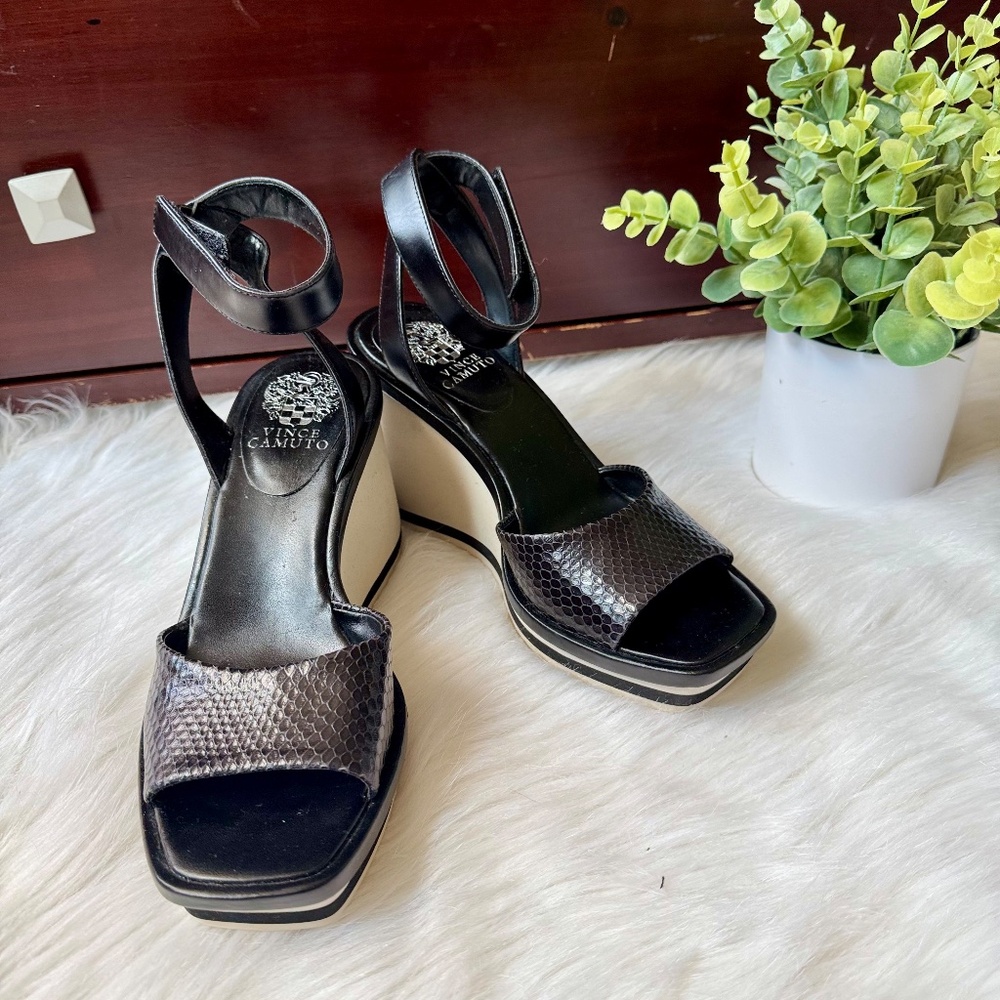Vince Camuto Baminda Black Snake-print Texture Wedge Platform‎ Sandals 7.5